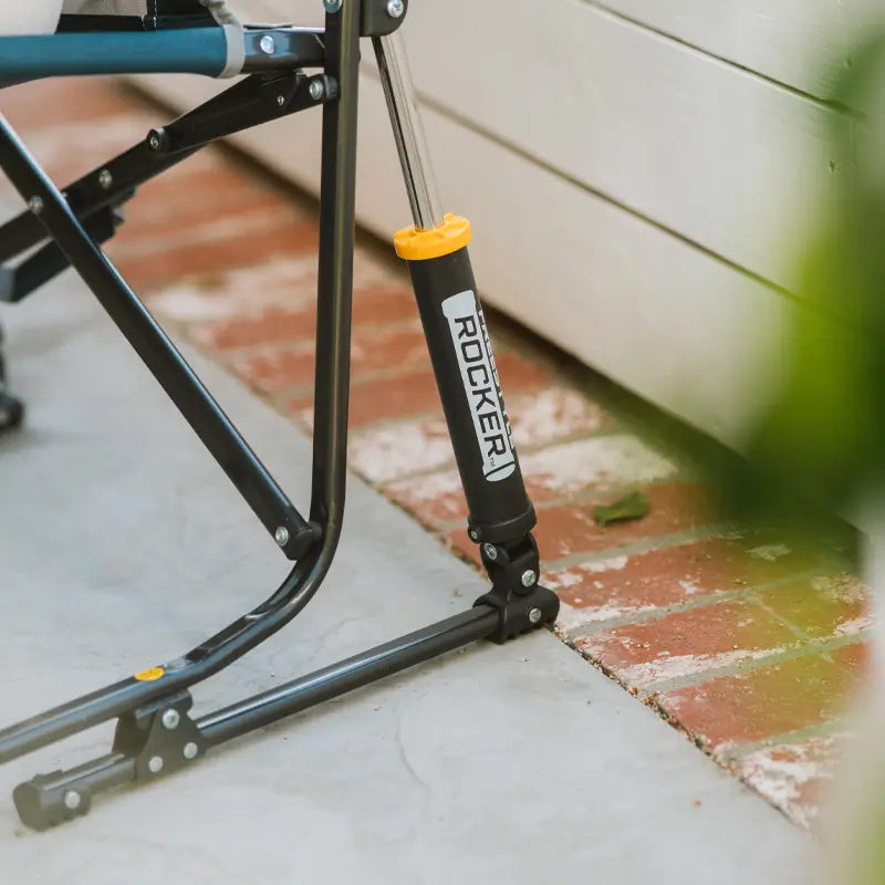 Freestyle Rocker™ with Side Table - Daily Set